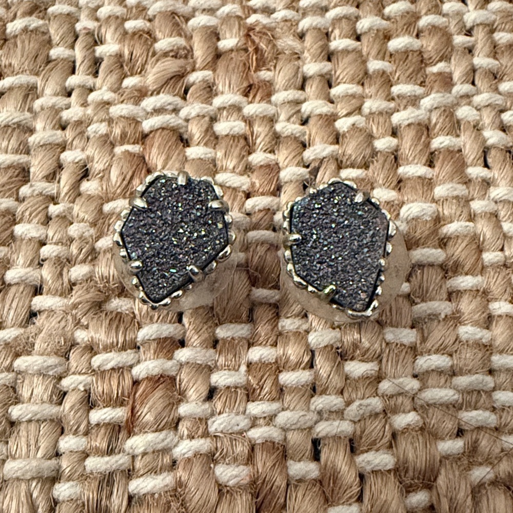 Kendra Scott Gunmetal Druzy Gray Silver Stud Earrings